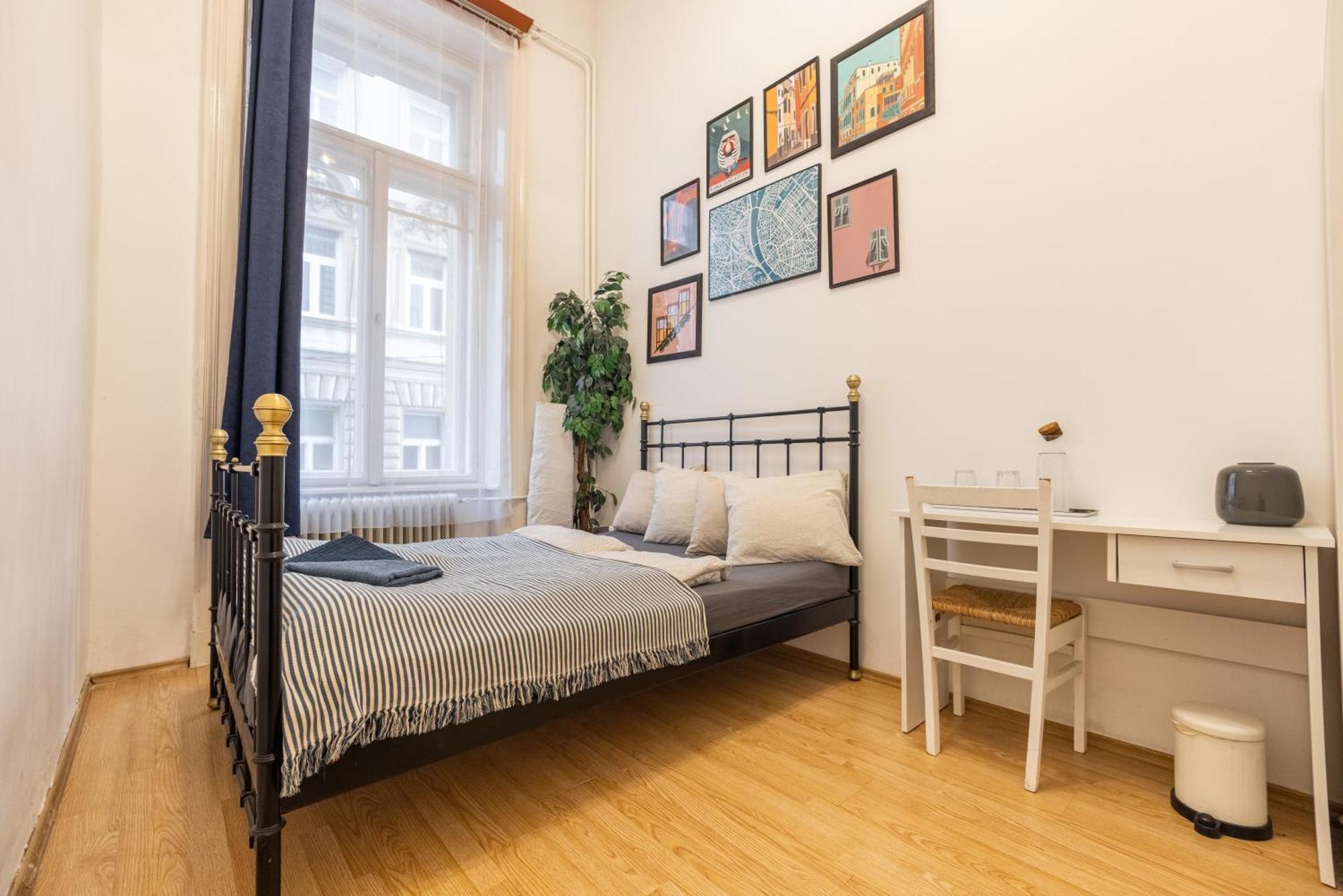 Gellerico Rooms At Rakoczi Square, Budapest